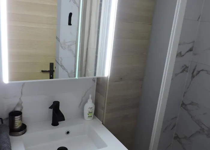 Апартаменти Cap D'agde Appart. 4/6 Pers. Avec Jardin, Piscine.